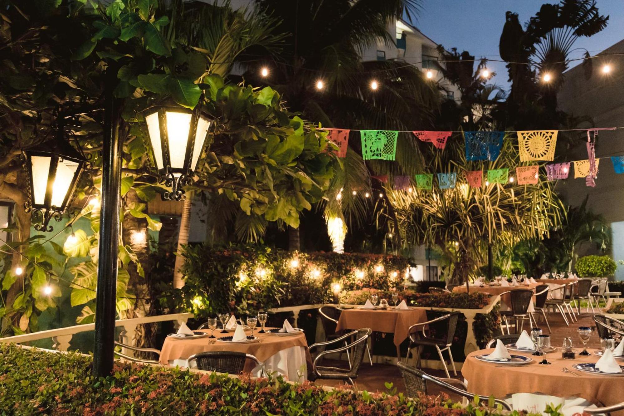 Fontan Ixtapa Hotel Exterior photo